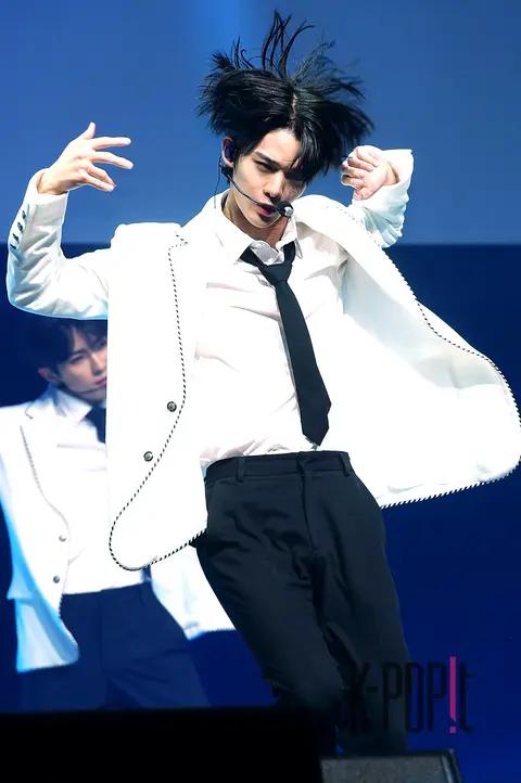 CIX, Bae Jin-young — CIX Showcase