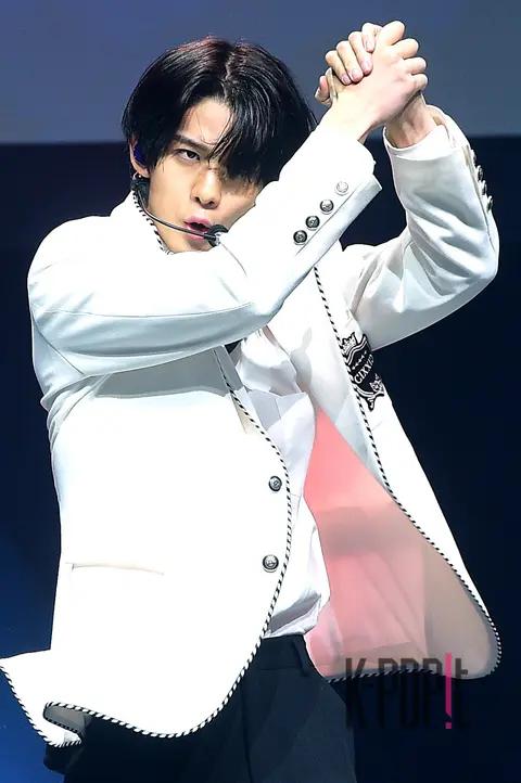CIX, Bae Jin-young — CIX Showcase