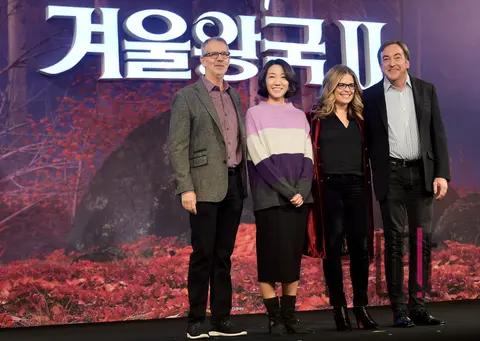 Group Photo 1 — Frozen 2 Korea Press Conference