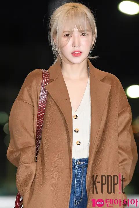 Red Velvet, Wendy — Airport