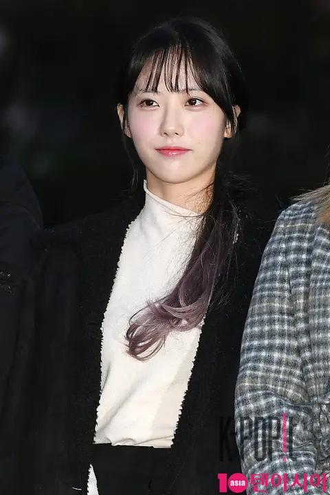 WJSN, Ruda — Music Bank Arrival
