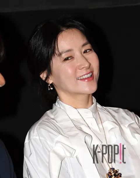 Lee Young-ae — Find Me Stage Greeting