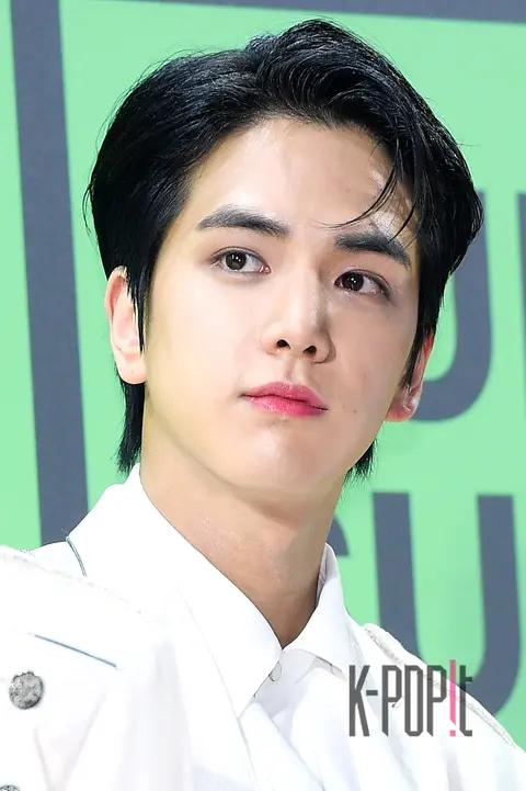THE BOYZ, Young-hoon — MMA