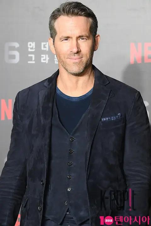 Ryan Reynolds — 6 Underground Green Carpet — 2019-12-02