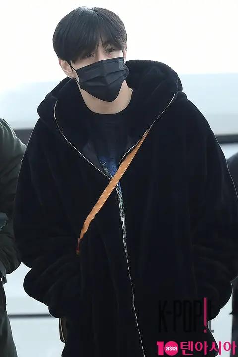 GOT7, Mark — Airport
