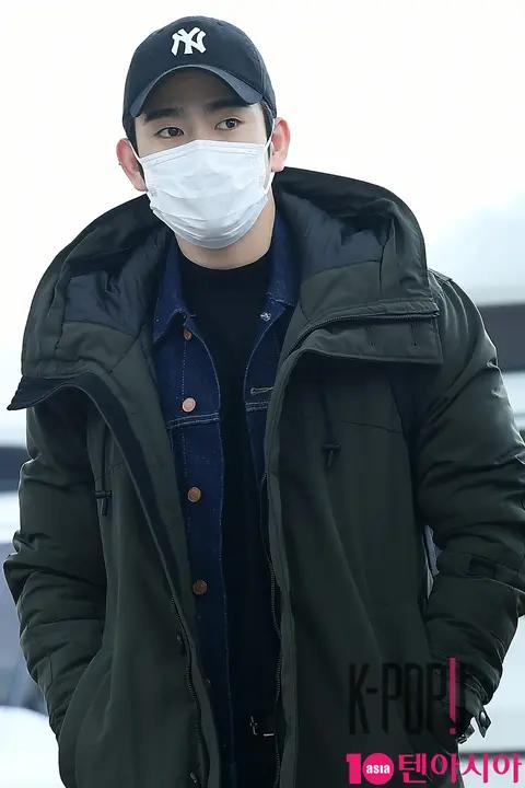 GOT7, Jinyoung — Airport