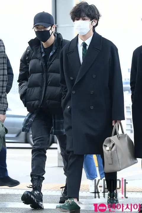 BTS, Jungkook, V — Airport