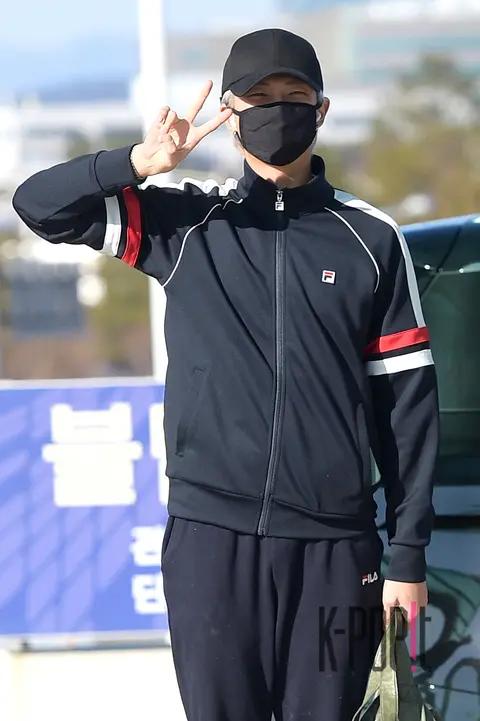 BTS, RM2 — Airport