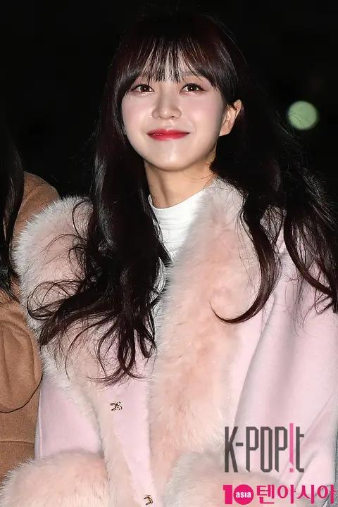 Nature, So-hee — Music Bank Arrival