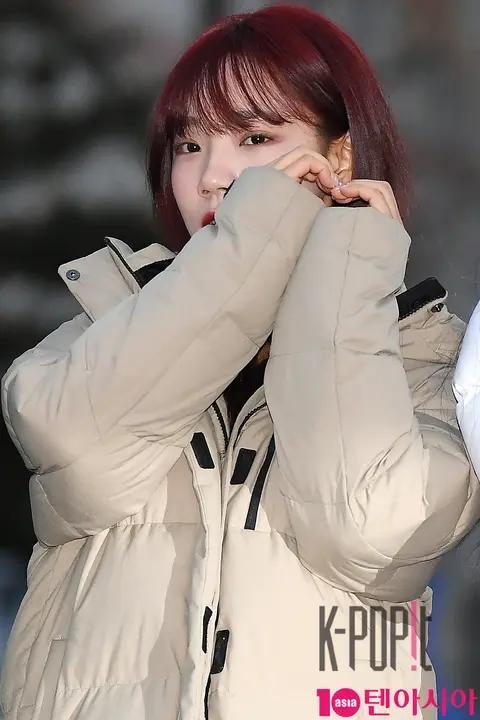 WJSN, Yeoreum 1 — Music Bank Arrival