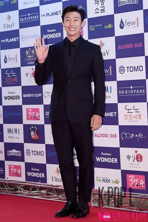 Kang Ki-young — Star Awards