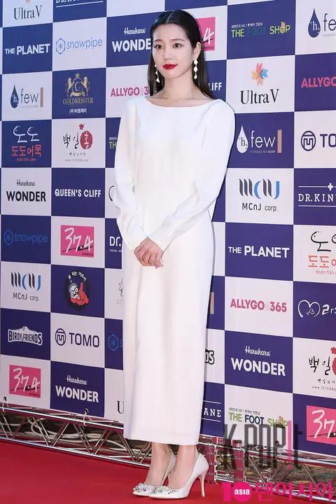 Lee Yu-bi 1 — Star Awards
