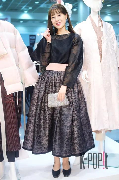 Heo Young-ji 2 — Craft Trend Fair Photo Call