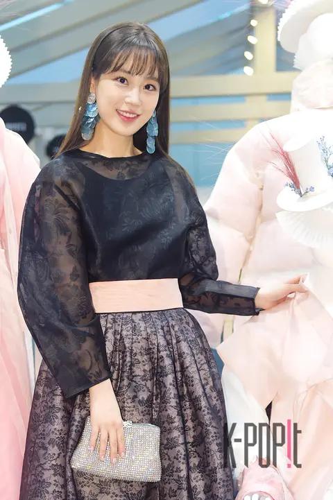 Heo Young-ji 6 — Craft Trend Fair Photo Call