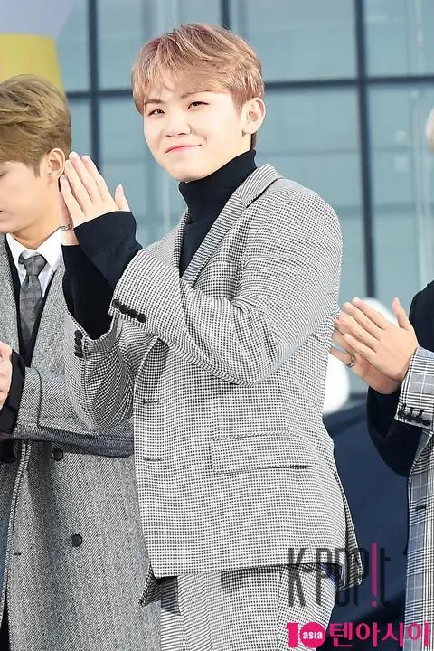 SEVENTEEN, Woo Ji 1 — SEVENTEEN Winter Festival