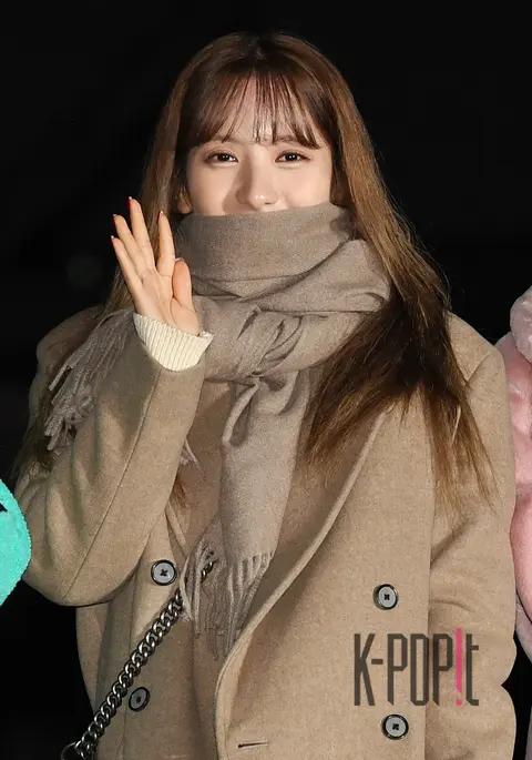 WJSN, Bona — Music Bank Arrival