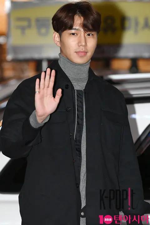 Kim Jae-yong — Humans with Flaws Wrap Party — 2019-12-20