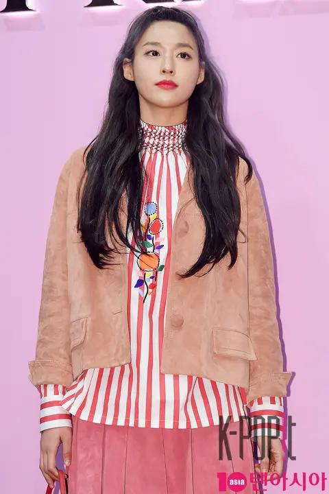 AOA, Seol Hyun — Prada Launch