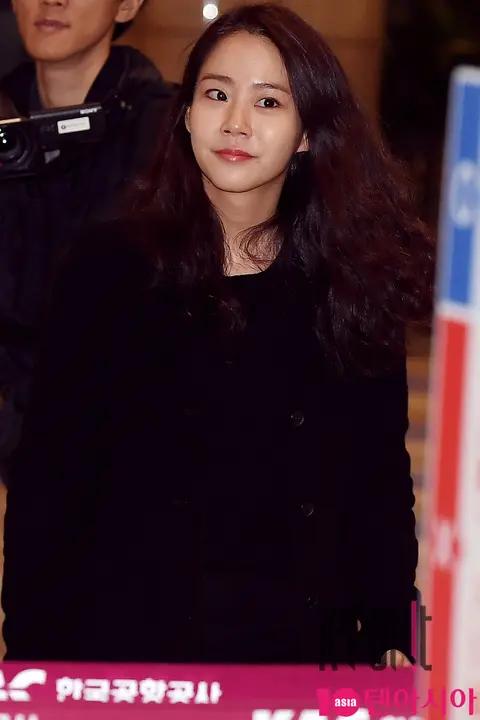Han Seung-yeon 2 — Airport