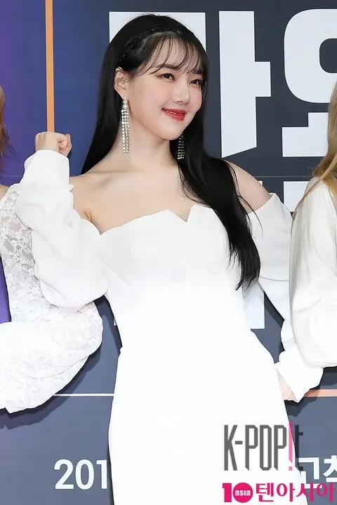 GFRIEND, Yerin 1 — SBS Gayo Daejeon