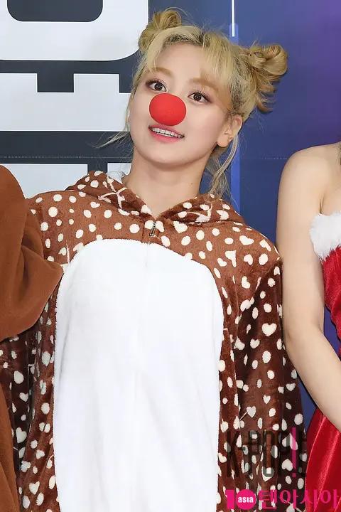 TWICE, Jihyo — SBS Gayo Daejeon