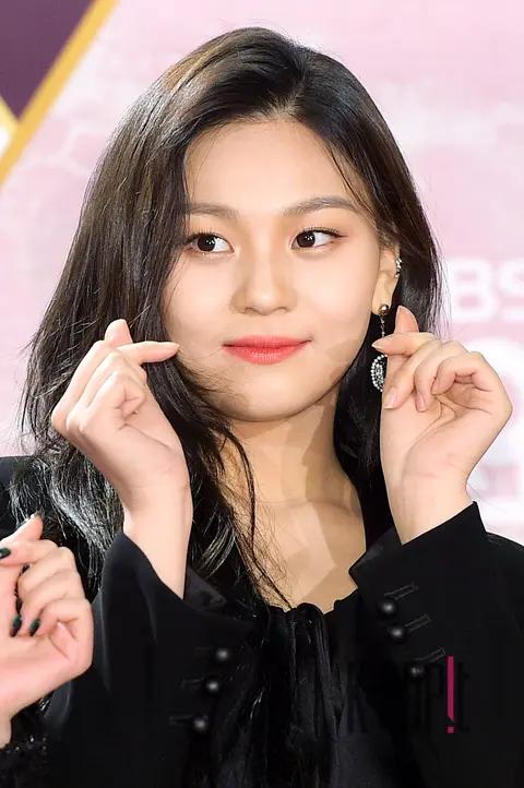 GFRIEND, Umji — 2019 KBS Song Festival