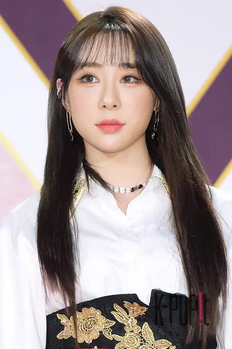 WJSN, Yeon-jung — 2019 KBS Song Festival