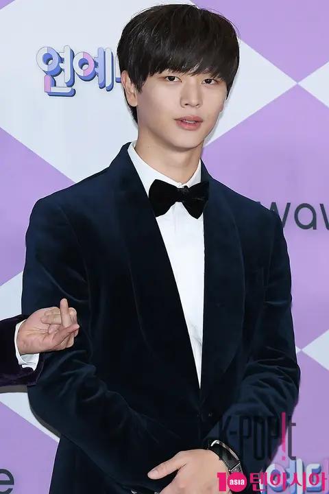 Yook Sung-jae — SBS Entertainment Awards