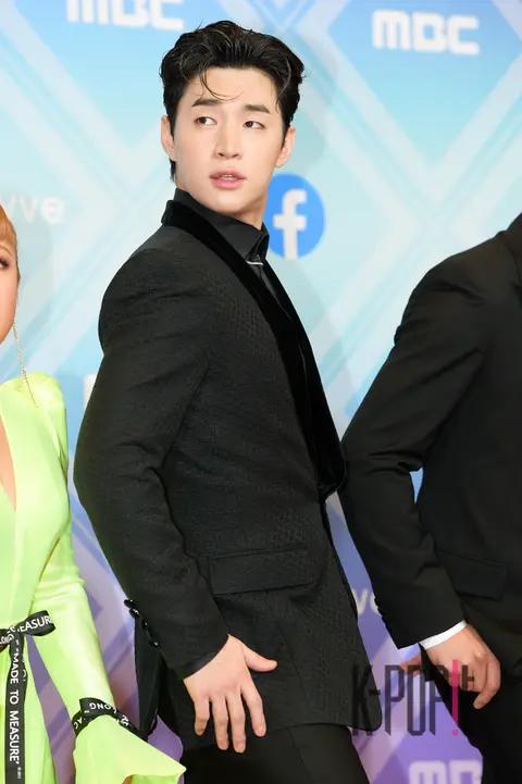 Henry — MBC Entertainment Awards