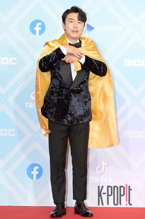 Lee Si-eon — MBC Entertainment Awards