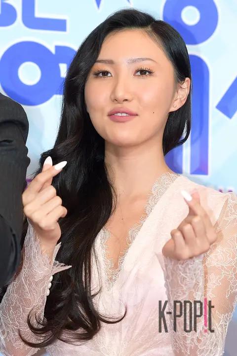 Hwasa (MAMAMOO) — MBC Entertainment Awards