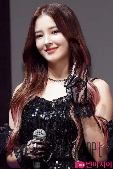 MOMOLAND, Nancy — MOMOLAND Showcase