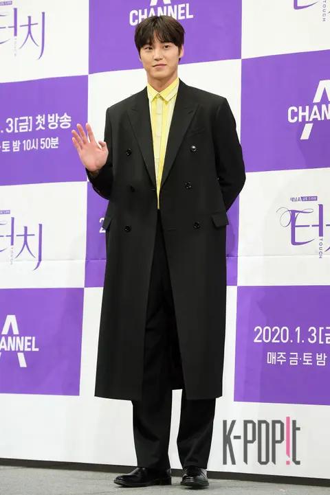 Lee Tae-hwan — Touch Production Briefing