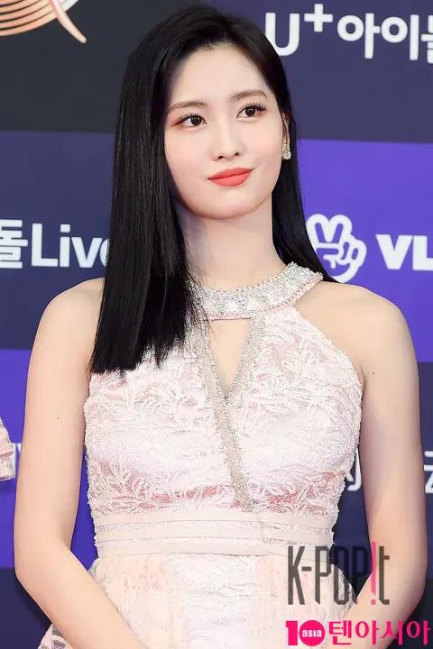 TWICE, Momo (TWICE) — Golden Disc Awards