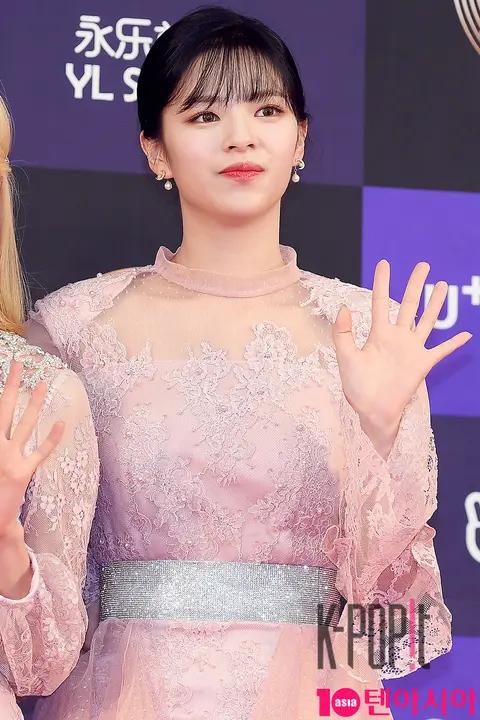 TWICE, Jeongyeon — Golden Disc Awards