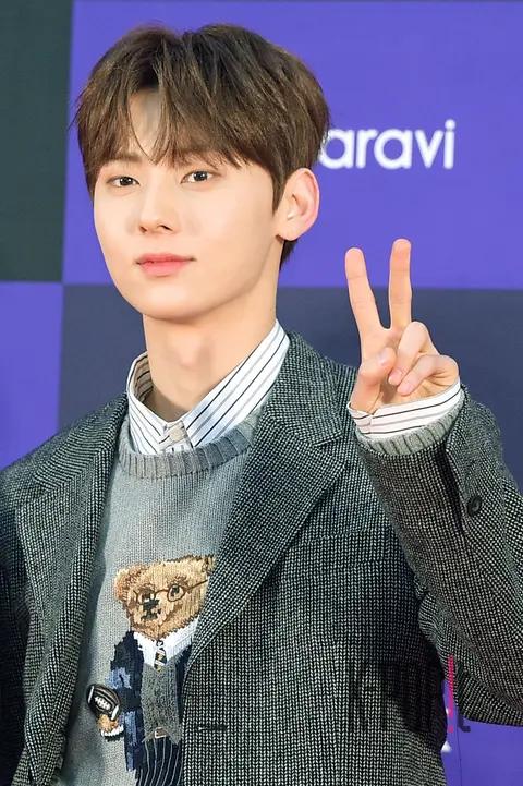 NU'EST, Hwang Min-hyun — Golden Disc Awards