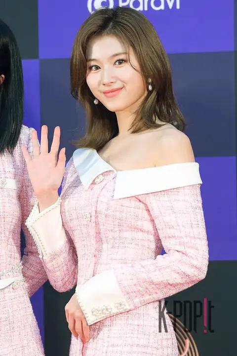 TWICE, Sana — Golden Disc Awards