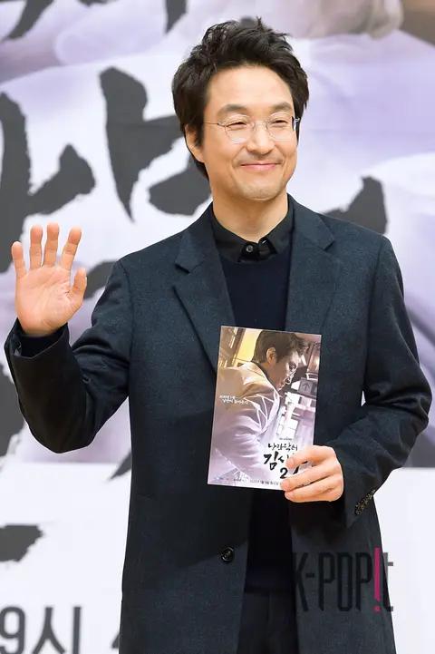 Han Suk-kyu 2 — Dr. Romantic Season 2