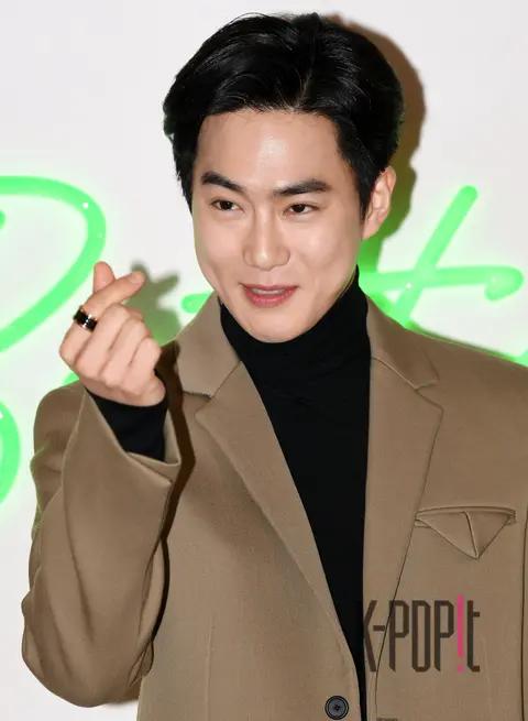 EXO, Suho (EXO) — Launch