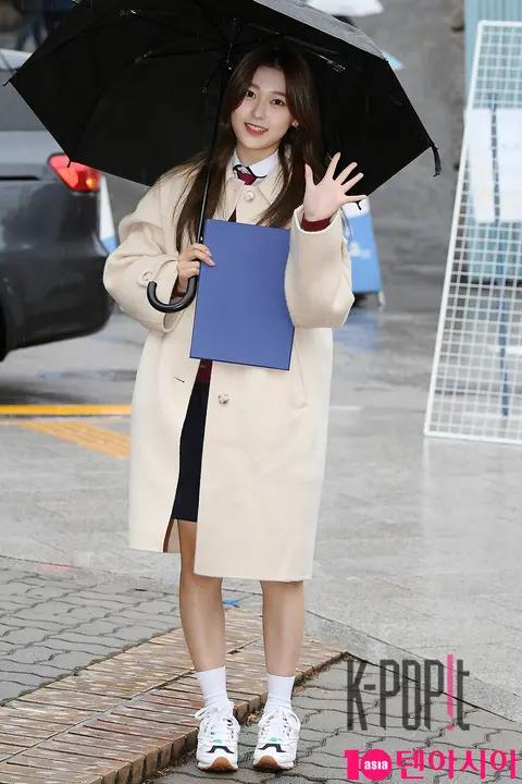 LOONA, Choi Ri 2 — LOONA Choerry Graduation Ceremony