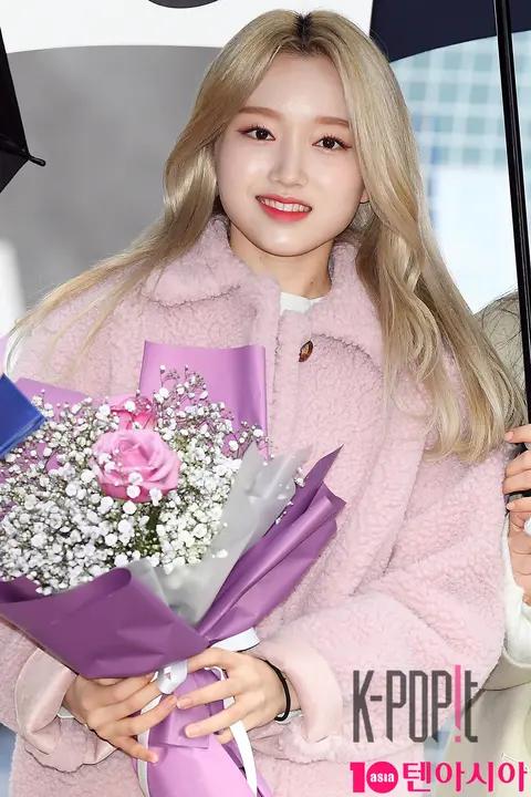 LOONA, Go Won — LOONA Choerry Graduation Ceremony