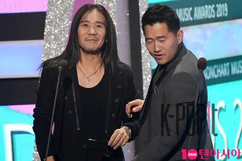 Park Wan-gyu, Kang Hyung-uk — Gaon Chart Music Awards Internal