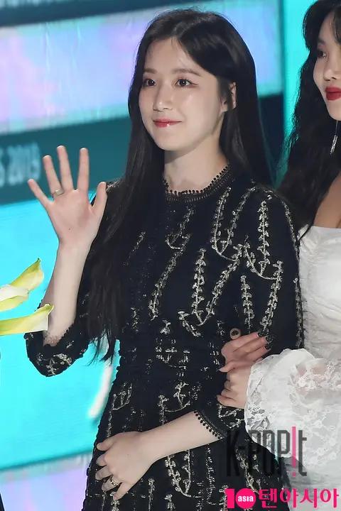 (G)I-DLE, Shuhua — Gaon Chart Music Awards Internal