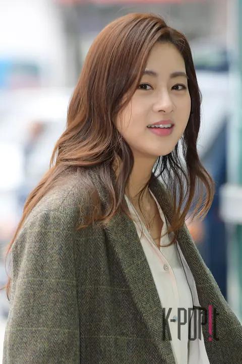 Kang So-ra 3 — Two O'Clock Escape Cult Two Show Arrival
