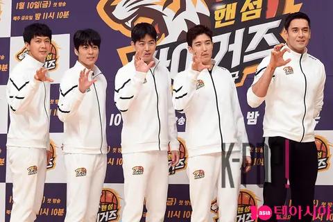 Group Photo 1 — Handsome Tigers Production Briefing — 2020-01-09