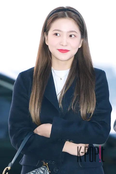 Red Velvet, Yeri — Airport