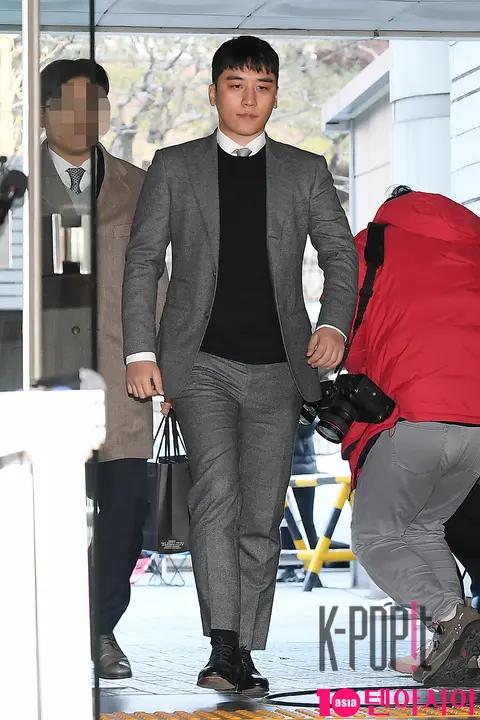 Seungri — Seungri Court
