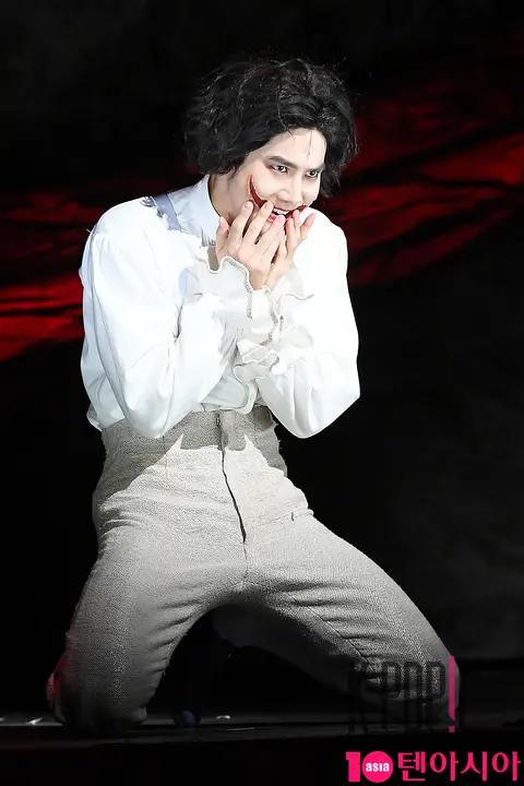 Suho — The Laughing Man Press Call