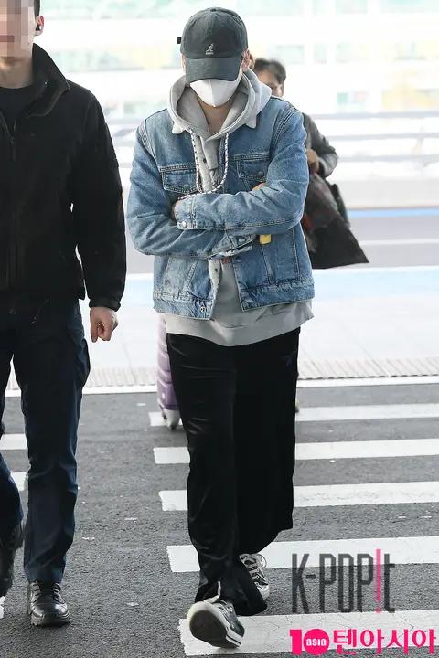 WINNER, Kim Jin-woo 2 — Airport