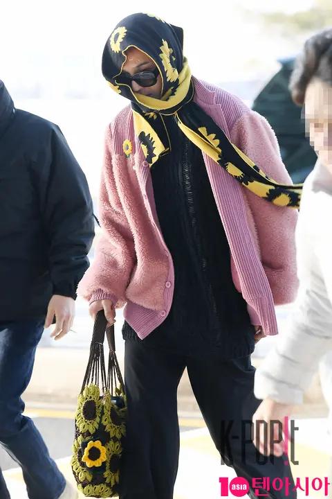 WINNER, Song Min-ho 2 — Airport